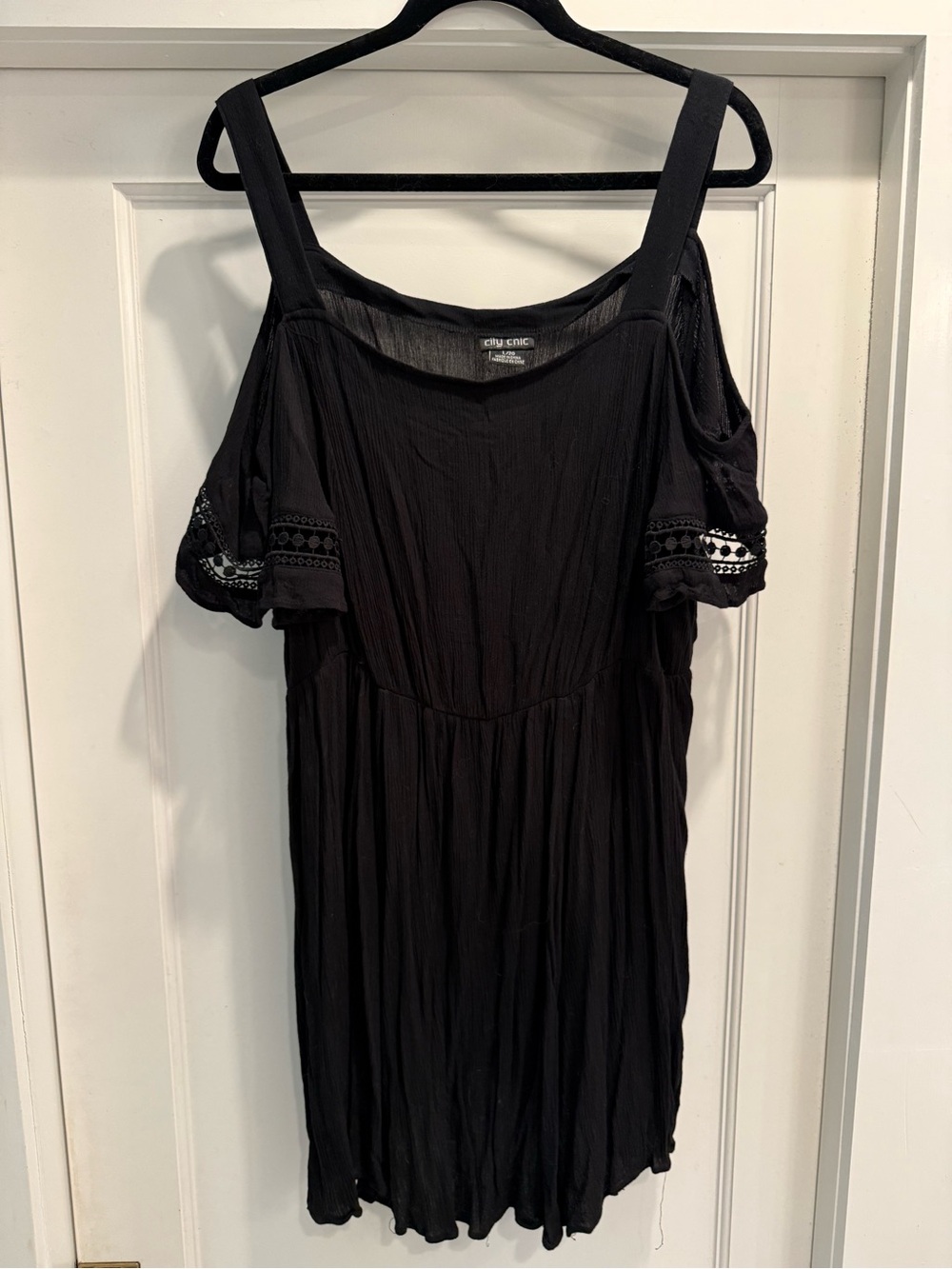 City Chic Black Cold-Shoulder Midi Dress with Lace Trim